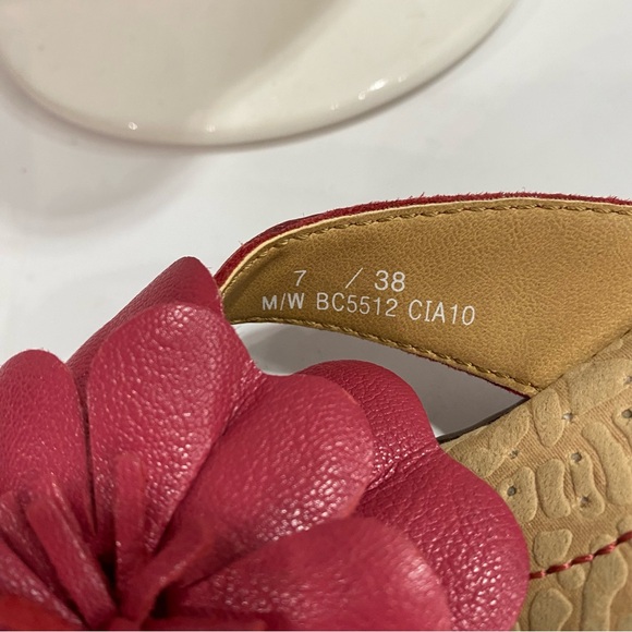 B.O.C. Born Concept Pink Flower Sandals Small Heel Women’s Size 7 - Picture 9 of 11